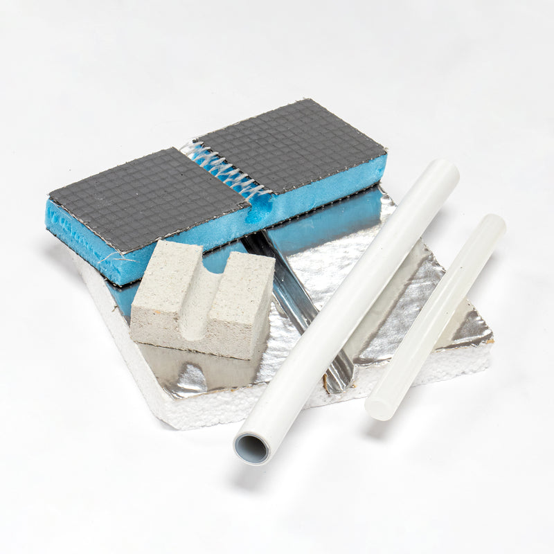 Underfloor heating sample pack with pipe and insulation
