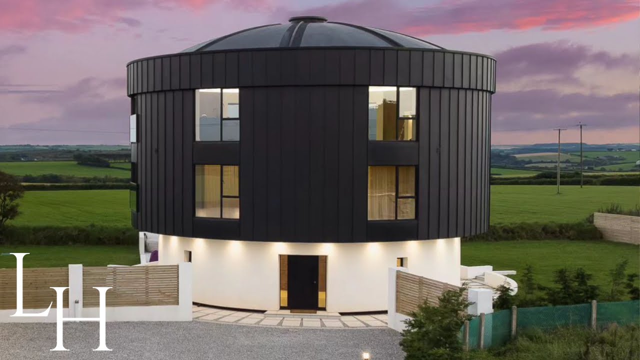 Load video: Robert Hunts Water Tower Conversion Showcase